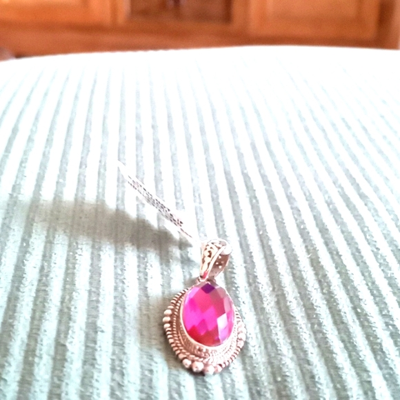 BALI LEGACY RADIANT ORCHID QUARTZ PENDENT - Picture 8 of 9